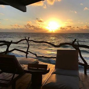 超级碰碰青草久热国产
